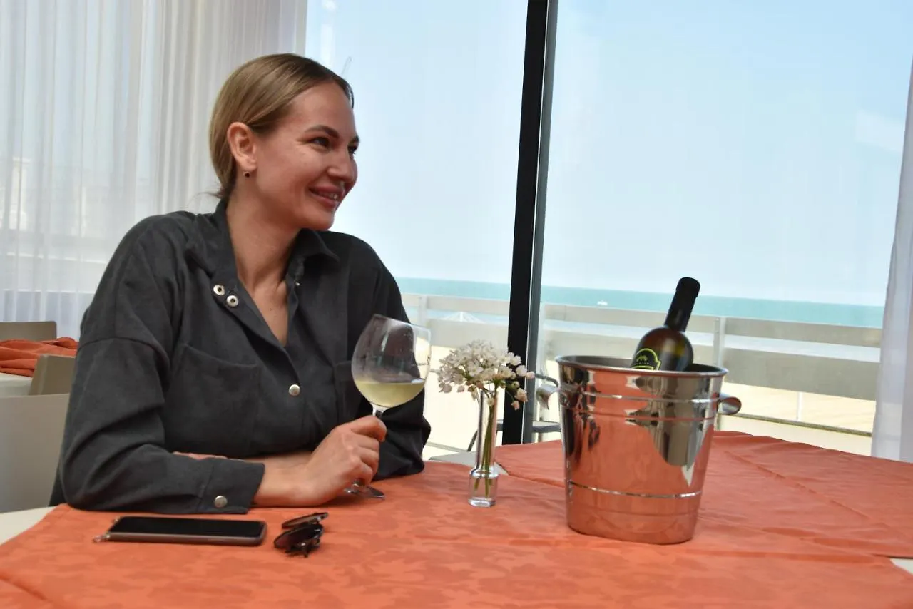 Hotel Suprem Sul Mare Rimini 3*,